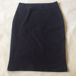Stretchy bodycon black pencil skirt